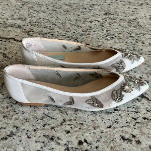 Betsey Johnson Adele White Flats Jeweled Shoes Wedding Formal Fairycore Size 8M